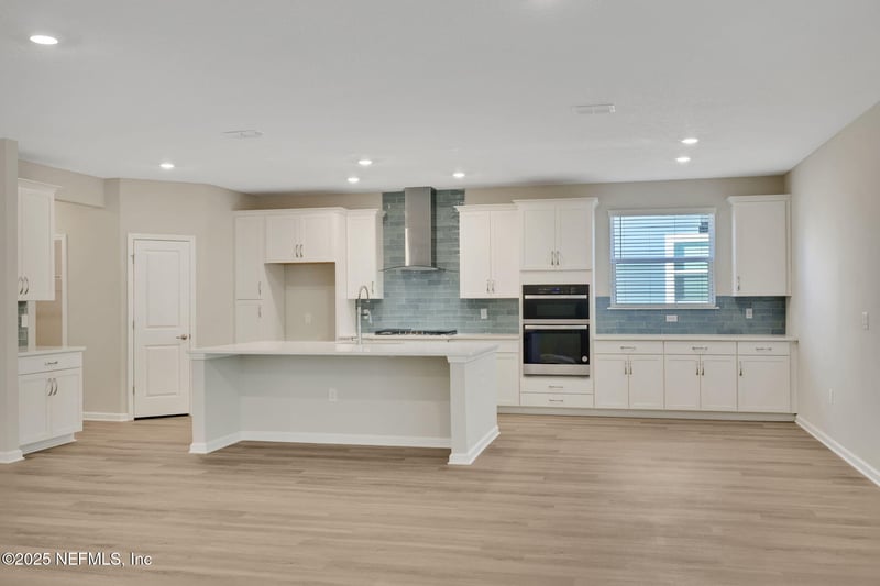 3686 Americana Dr, Green Cove Springs, FL 32043