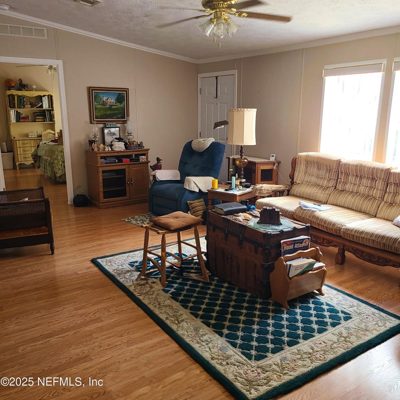 244 Oleander St, Pomona Park, FL 32181