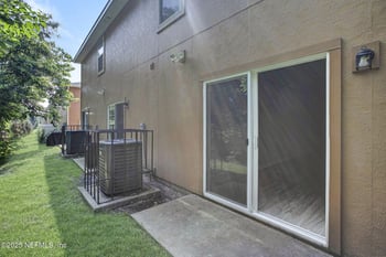 6865 Lake Mist Ln, Jacksonville, FL 32210