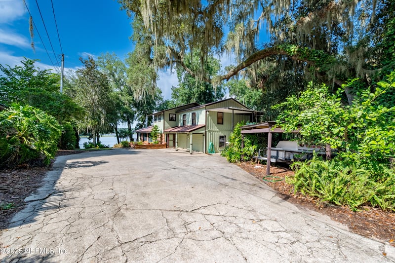 8166 Alderman Rd, Melrose, FL 32666