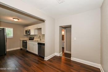 6848 Tinkerbell Ln, Jacksonville, FL 32210