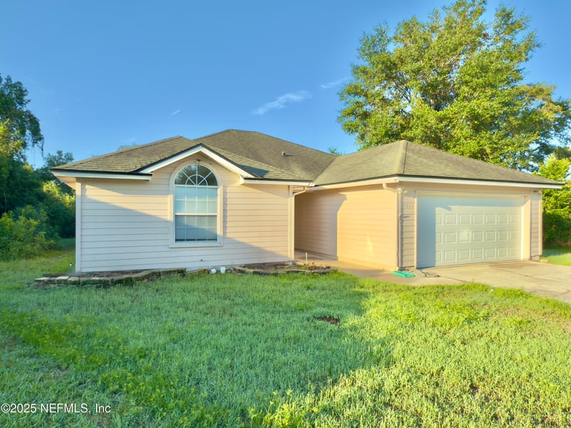 3282 Cancun Dr, Jacksonville, FL 32225