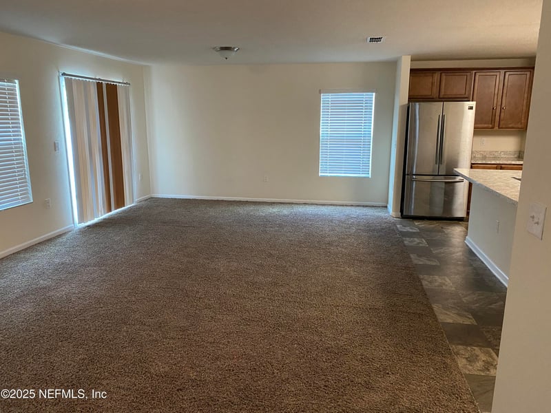 1951 April Oaks Dr, Jacksonville, FL 32221