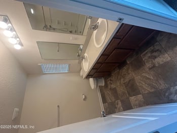 1951 April Oaks Dr, Jacksonville, FL 32221