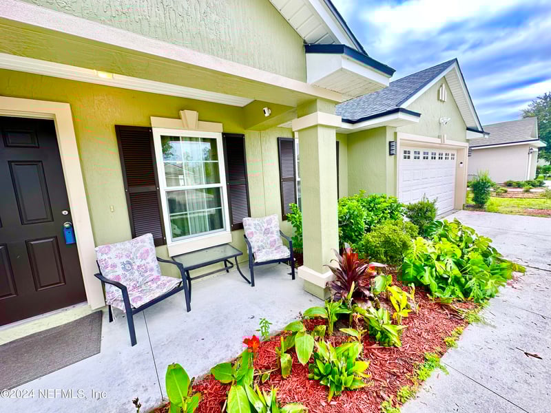 9876 Sailor Dr, Jacksonville, FL 32221