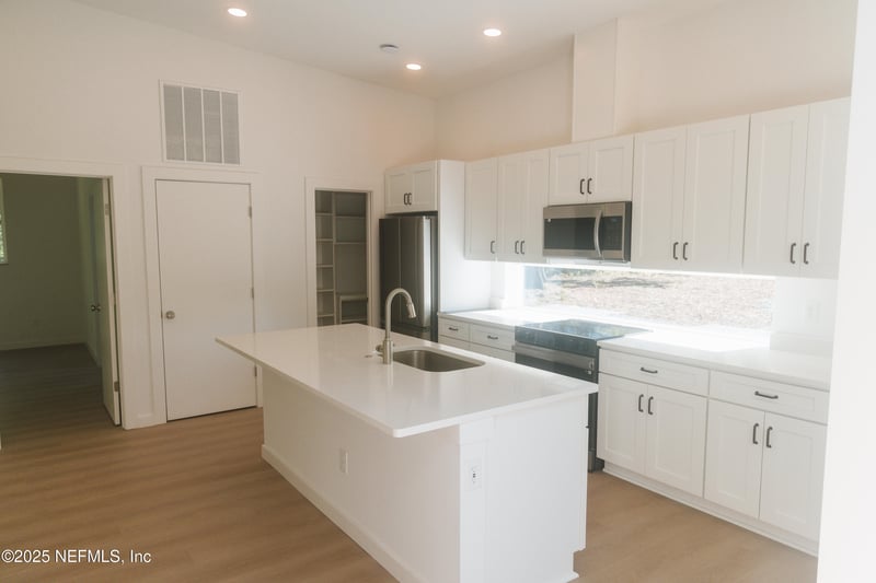 689 Francis St, St Augustine, FL 32084