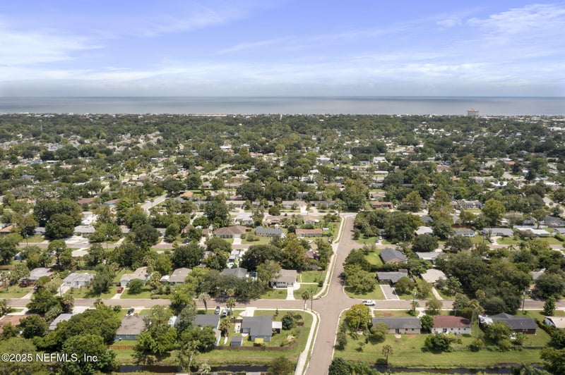 401 Skate Rd, Atlantic Beach, FL 32233