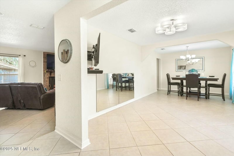 6080 Gulf Rd, Jacksonville, FL 32244