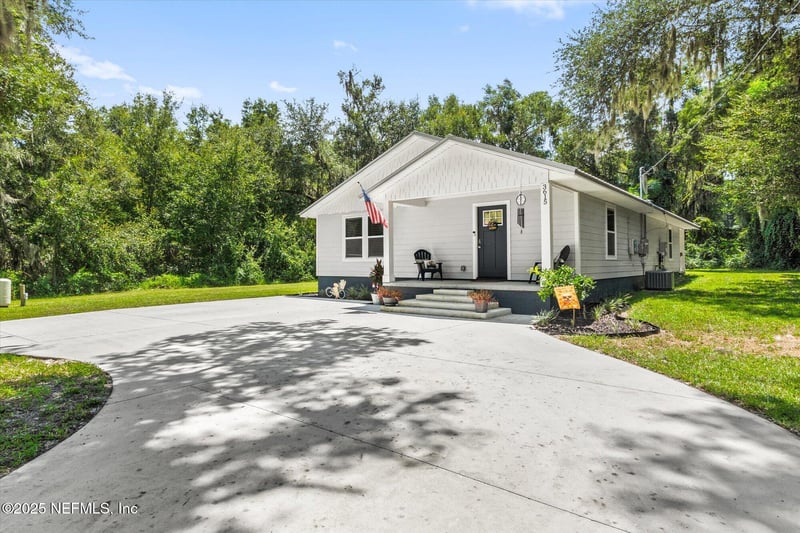 3615 Weaver Rd, Palatka, FL 32177