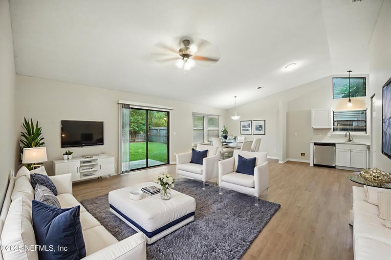 8448 Cross Timbers Dr, Jacksonville, FL 32244