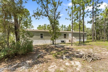 5674 Hiawatha St, Keystone Heights, FL 32656