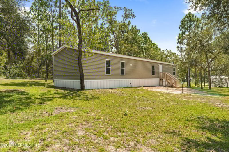 5674 Hiawatha St, Keystone Heights, FL 32656