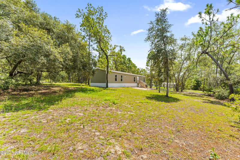 5674 Hiawatha St, Keystone Heights, FL 32656