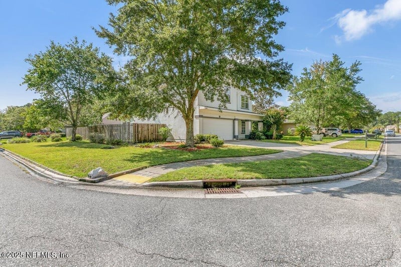 13983 Summer Breeze Dr, Jacksonville, FL 32218