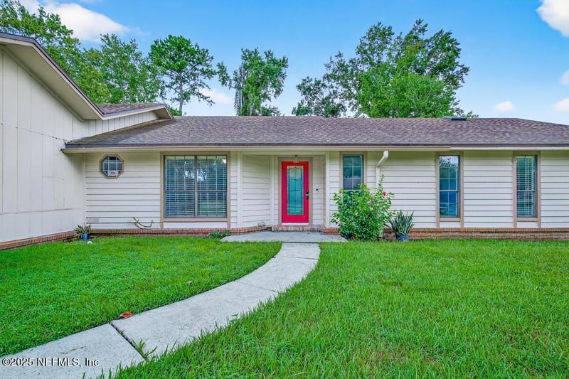 798 Cameron Dr, Orange Park, FL 32073