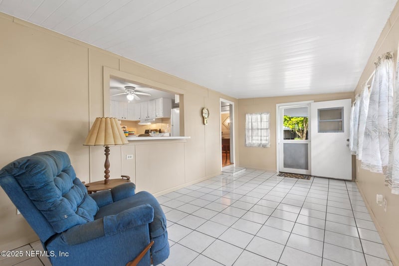 210 Camellia Dr, Satsuma, FL 32189