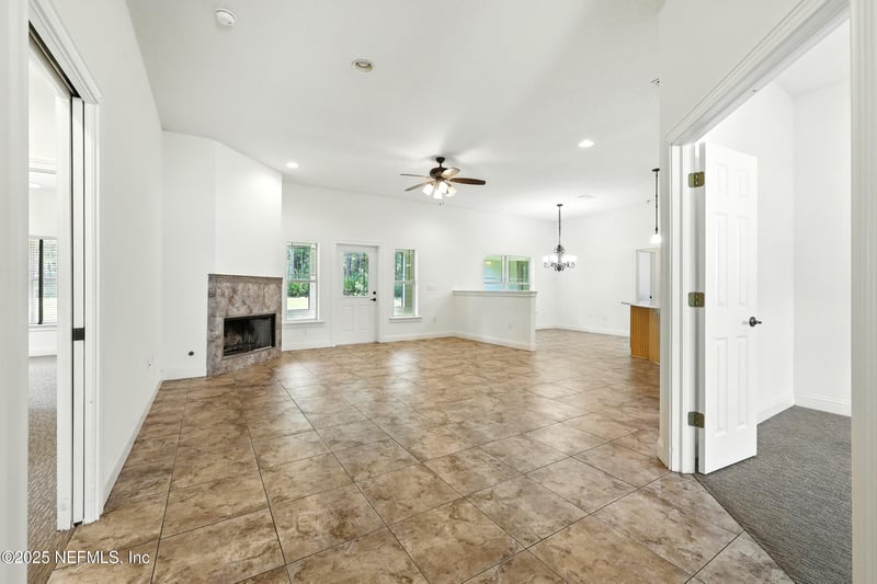 11062 Blazing Ridge Ct, Jacksonville, FL 32219