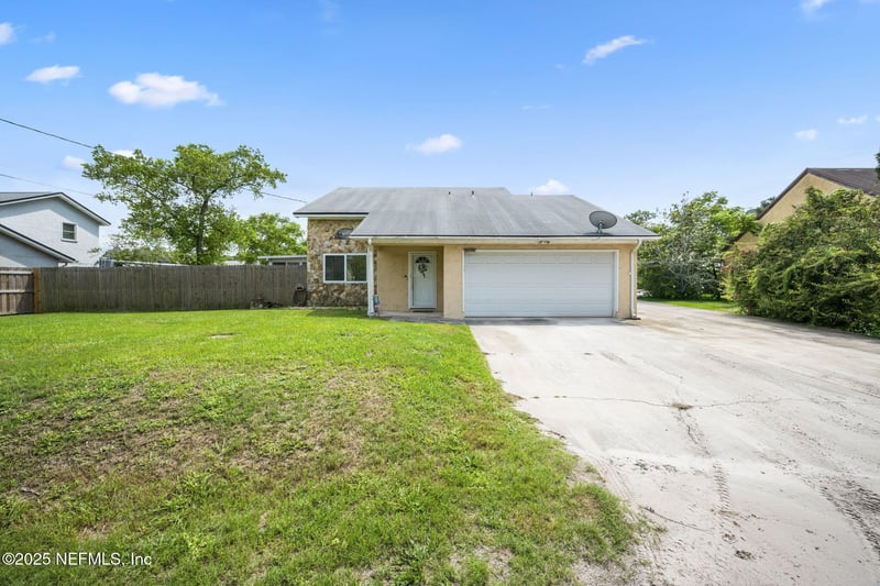12042 Grasse St, Jacksonville, FL 32224