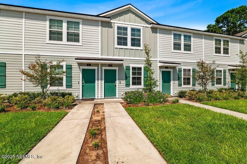 882 Rotary Rd, Jacksonville, FL 32211