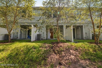 882 Rotary Rd, Jacksonville, FL 32211