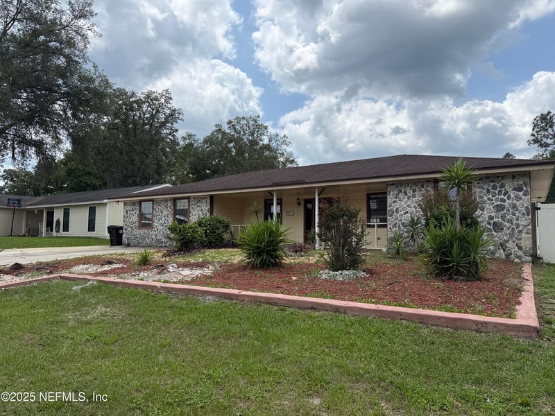 3219 Summerset Dr, Orange Park, FL 32065