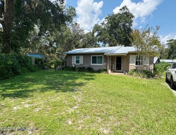 3308 Ross Cir, Palatka, FL 32177