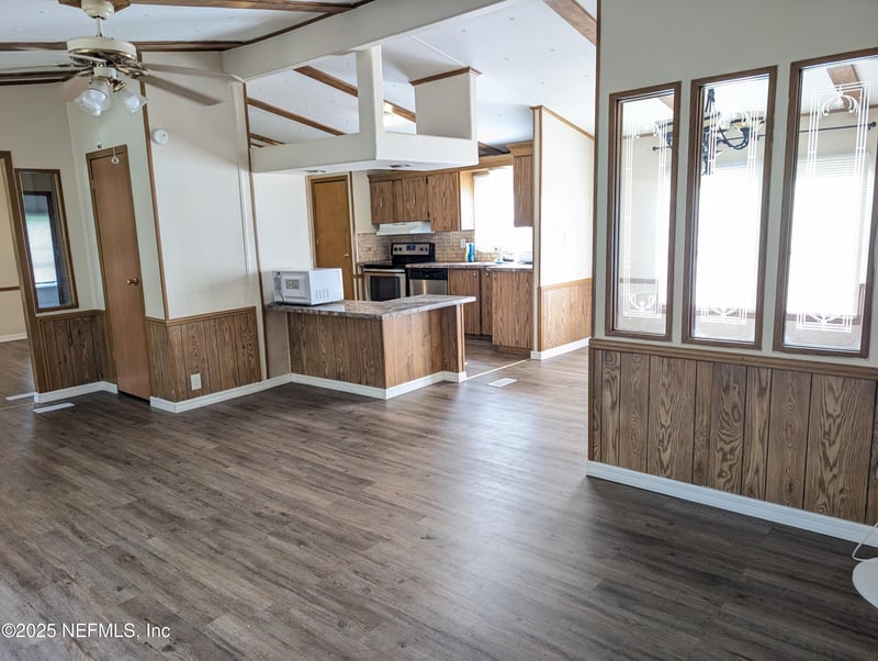 120 Barracuda Dr, Palatka, FL 32177