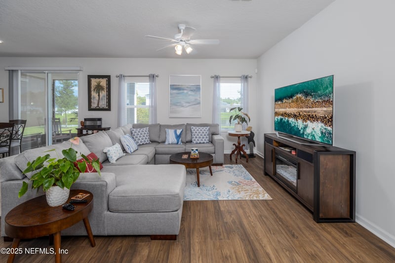 11443 Tiburon Dr, Jacksonville, FL 32221