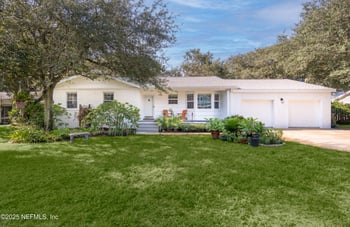 25 Linda Mar Dr, St Augustine, FL 32080