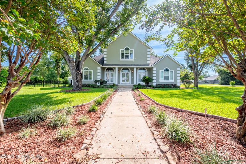 10215 Glen Ave, Glen St Mary, FL 32040