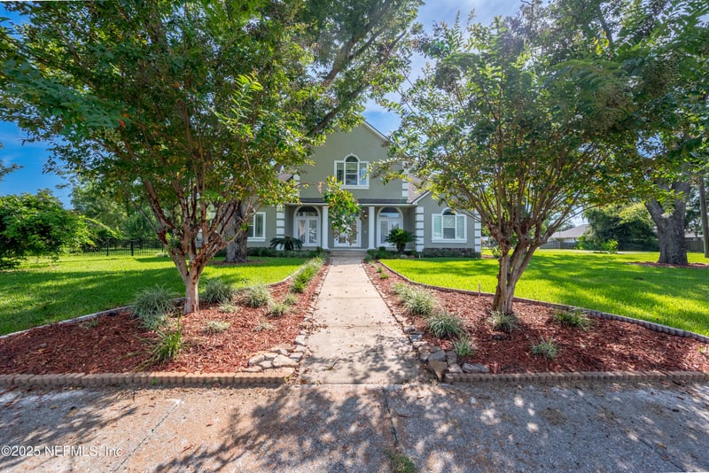 10215 Glen Ave, Glen St Mary, FL 32040