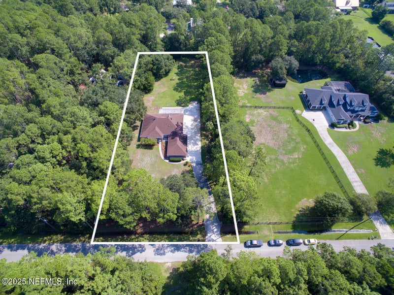 1275 Whispering Pines Rd, St Johns, FL 32259