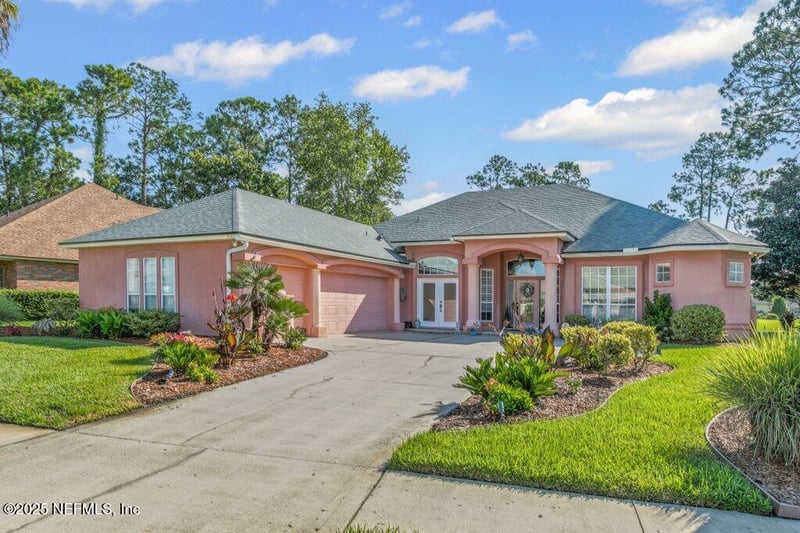 1683 Waters Edge Dr, Fleming Island, FL 32003