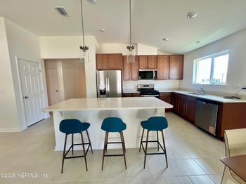 7714 Rippa Valley Way, Jacksonville, FL 32222