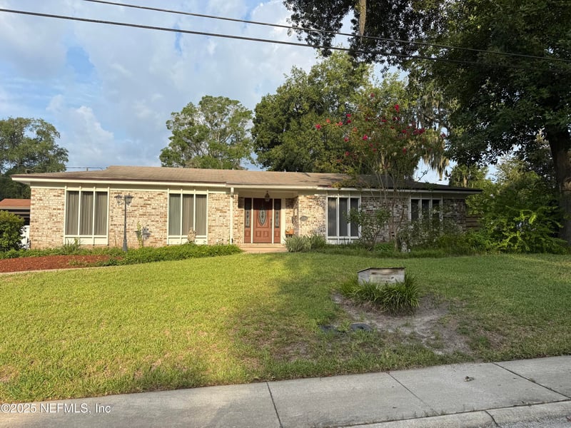 2324 Laurel Ln, Orange Park, FL 32073