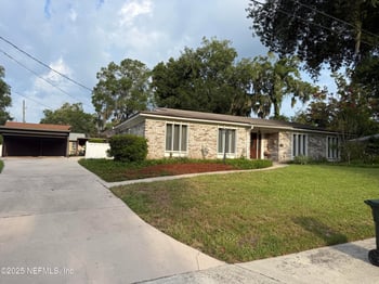 2324 Laurel Ln, Orange Park, FL 32073