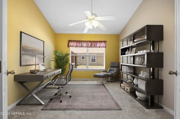 594 Lady Lake Rd, Jacksonville, FL 32218