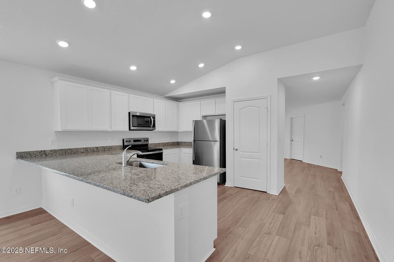 6936 Myrtle Oak Rd, Jacksonville, FL 32219