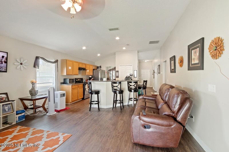 9155 Mill Grove Dr, Jacksonville, FL 32222