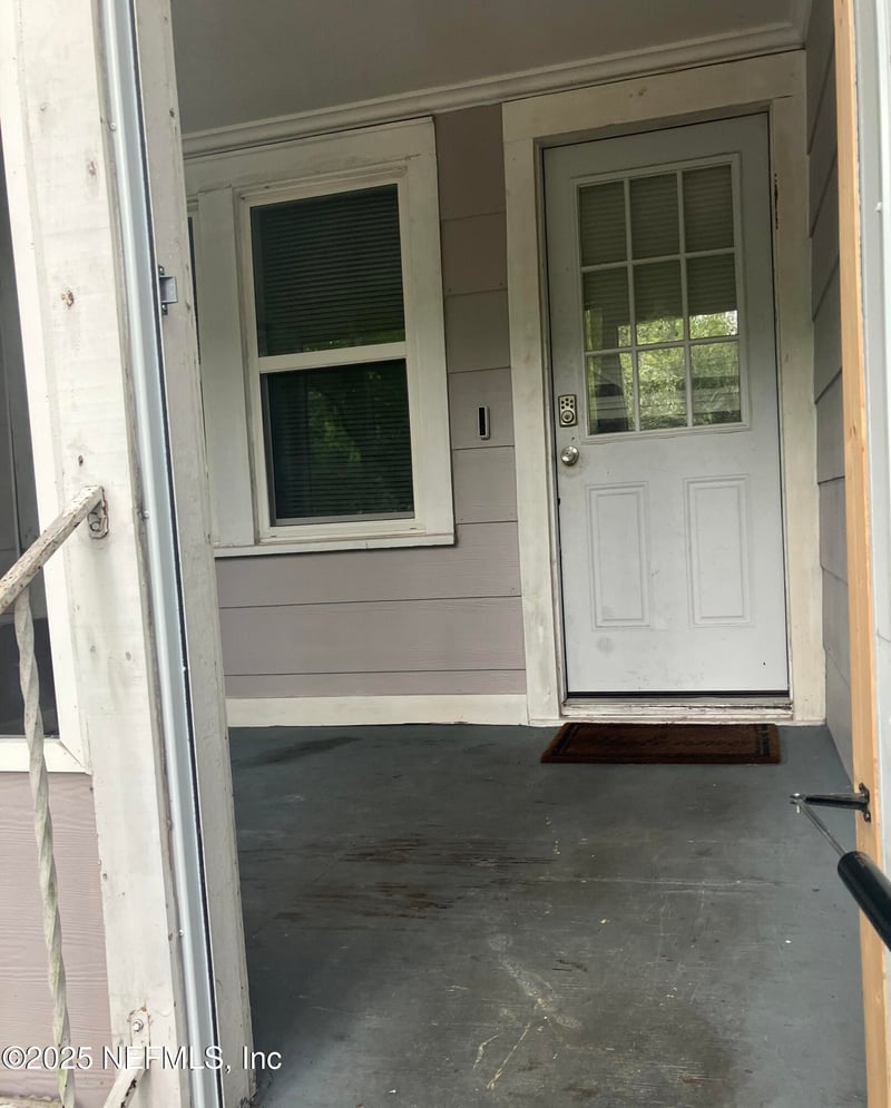 1073 Woodstock Ave, Jacksonville, FL 32254