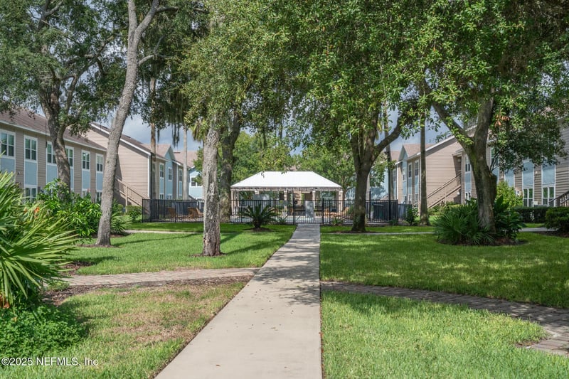 1601 Nectarine St #F5, Fernandina Beach, FL 32034