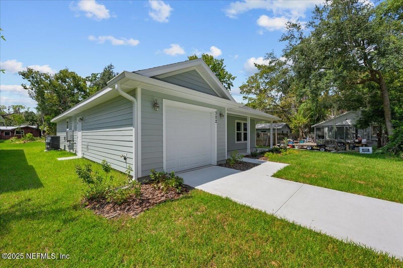 302 14th St, Palatka, FL 32177