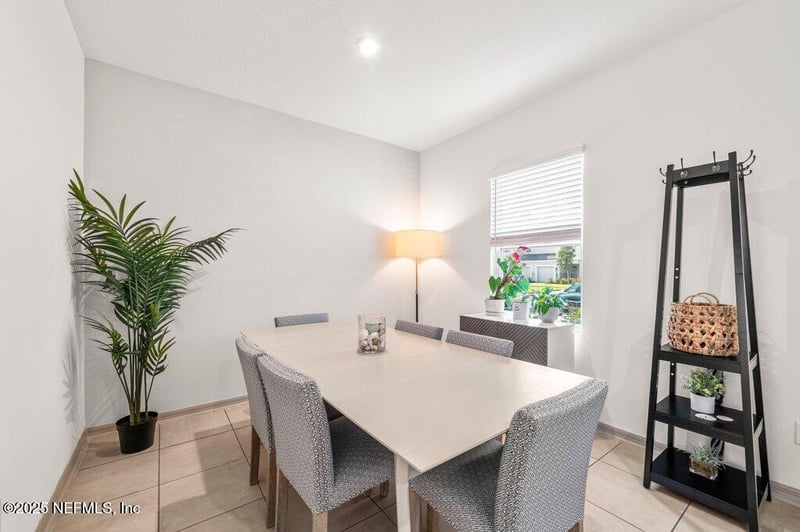 281 Annies Pl, Jacksonville, FL 32218