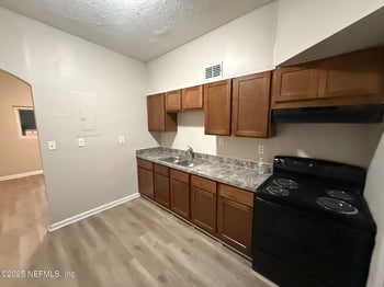 10634 Wake Forest Ave, Jacksonville, FL 32218