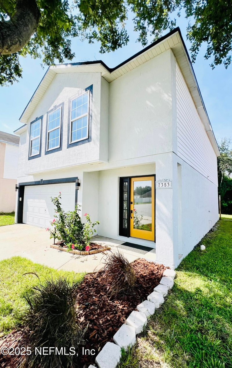 7353 Lawn Tennis Ln, Jacksonville, FL 32277
