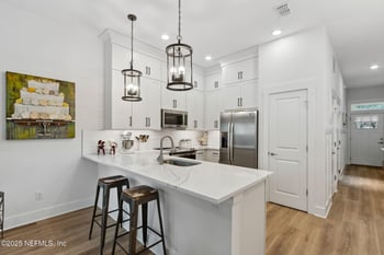 523 13th Ter, Fernandina Beach, FL 32034