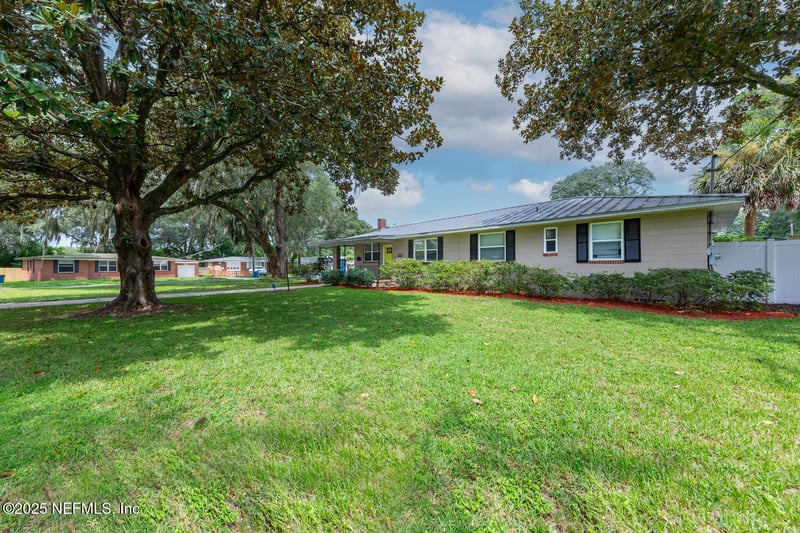 8309 Calento St, Jacksonville, FL 32211