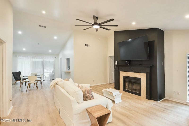 1104 Wood Hill Pl #1104, Jacksonville, FL 32256