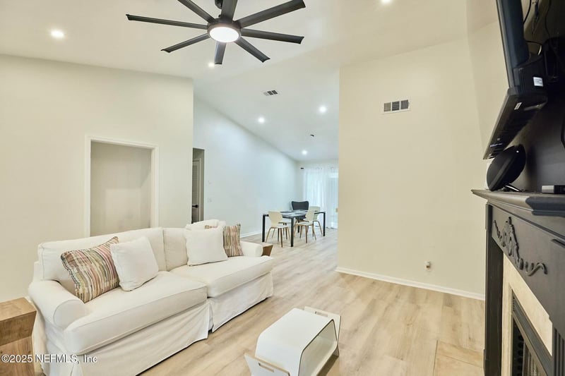 1104 Wood Hill Pl #1104, Jacksonville, FL 32256