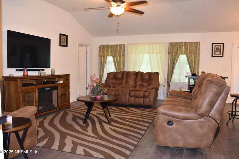 4629 Avamya Ct, Jacksonville, FL 32210